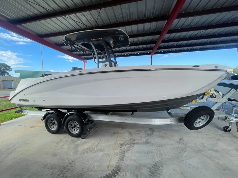 Slide: The Image of Yamaha 252 FSH Sport 2021 - 2