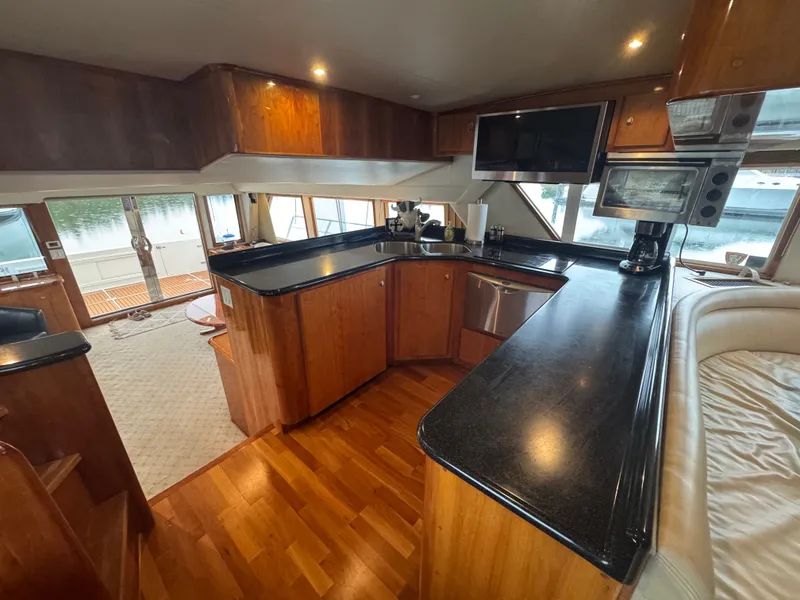 Slide: The Image of Navigator 61' Classic Pilothouse 2004 - 17