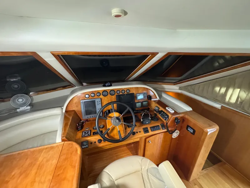 Slide: The Image of Navigator 61' Classic Pilothouse 2004 - 18