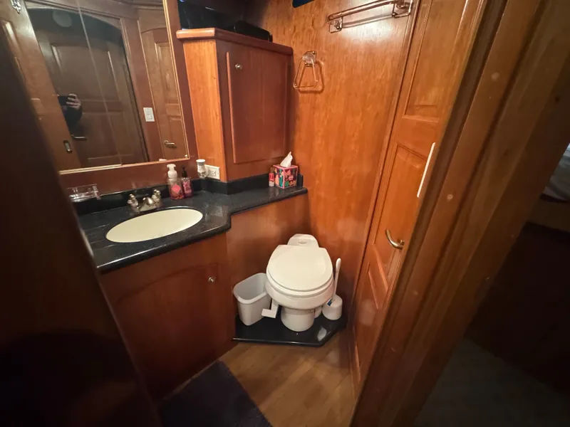 Slide: The Image of Navigator 61' Classic Pilothouse 2004 - 27