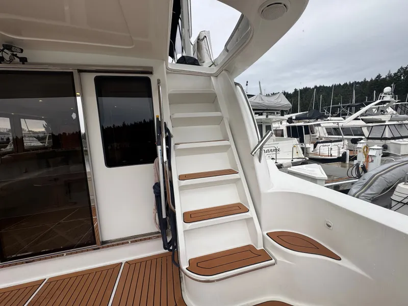 Slide: The Image of Navigator 61' Classic Pilothouse 2004 - 3