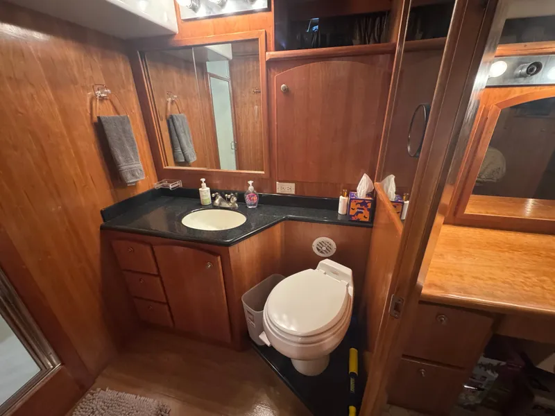 Slide: The Image of Navigator 61' Classic Pilothouse 2004 - 37