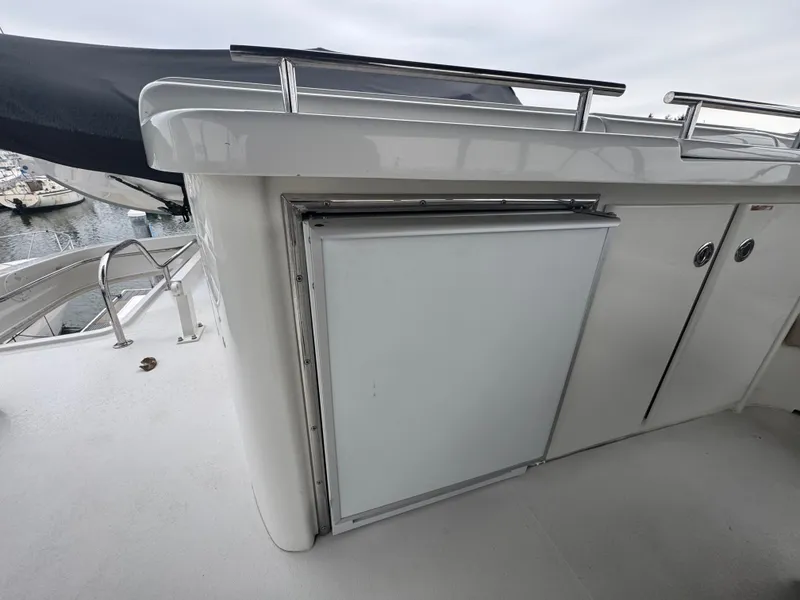 Slide: The Image of Navigator 61' Classic Pilothouse 2004 - 48