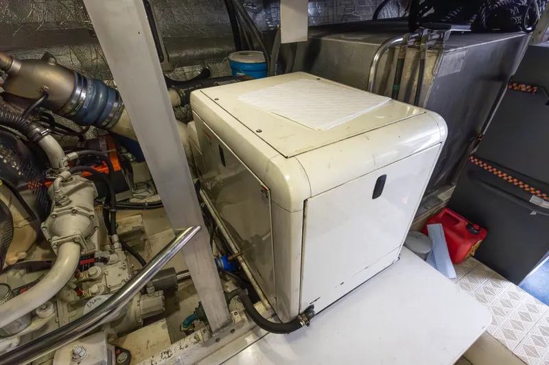 Slide: The Image of Navigator 61' Classic Pilothouse 2004 - 56