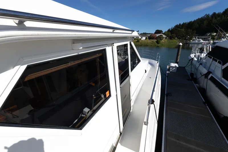 Slide: The Image of Navigator 61' Classic Pilothouse 2004 - 57