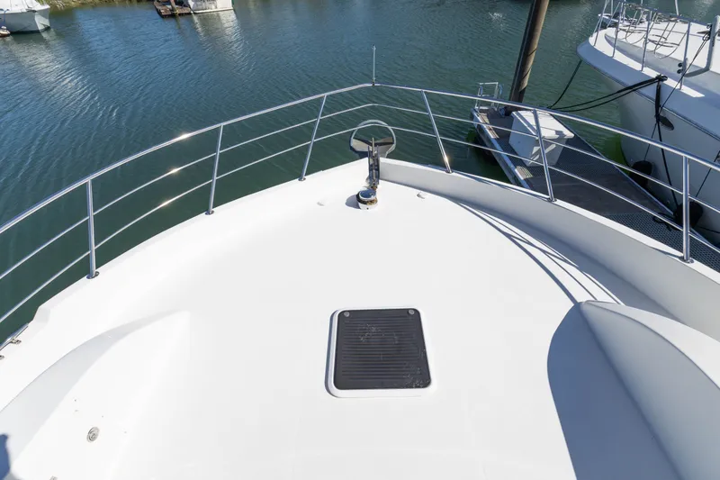 Slide: The Image of Navigator 61' Classic Pilothouse 2004 - 61