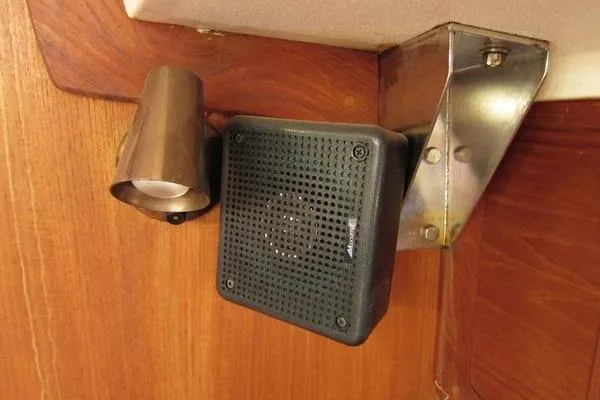 Slide: The Image of Wall-mounted speaker and light fixture on a CAL 28, 1988 model. - 33