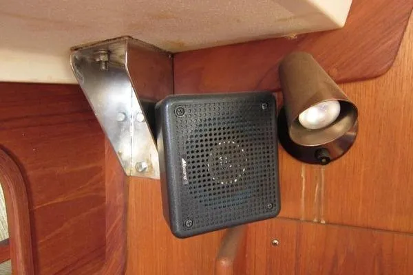 Slide: The Image of Speaker and light fixture on 1988 CAL 28 boat interior. - 34