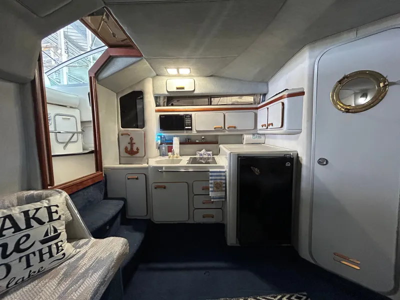 Slide: The Image of Sea Ray Sundancer 310 1990 - 10