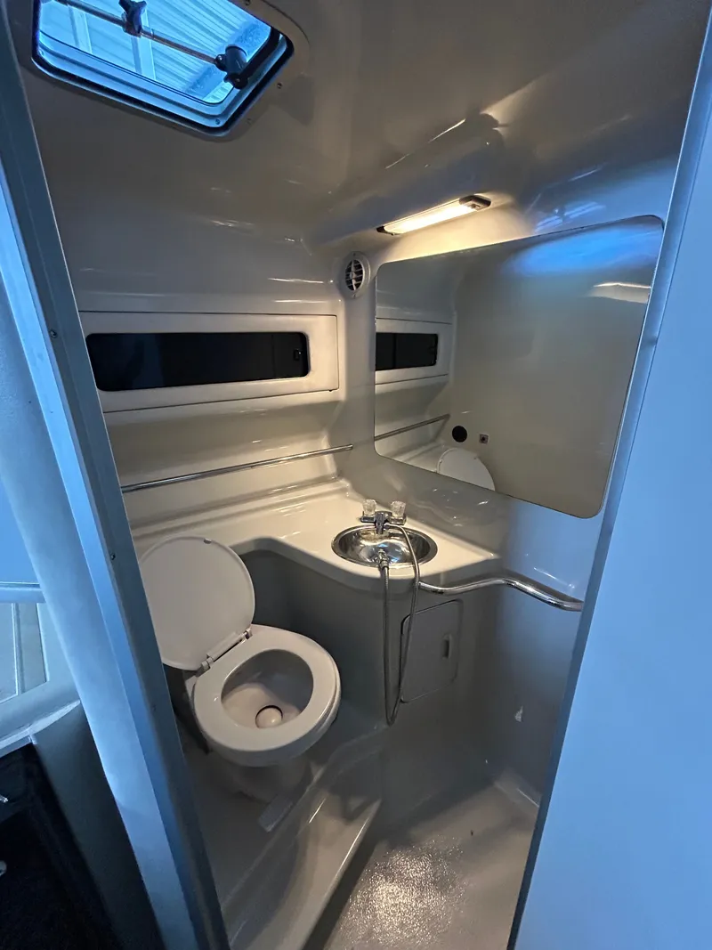 Slide: The Image of Sea Ray Sundancer 310 1990 - 12