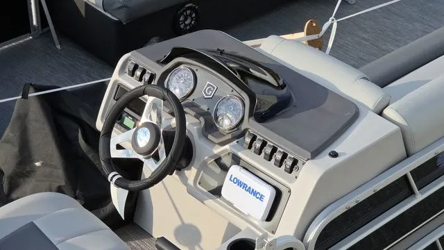 Slide: The Image of Godfrey Sweetwater 2086 BF Sport Tube 27 In. 2023 - 5