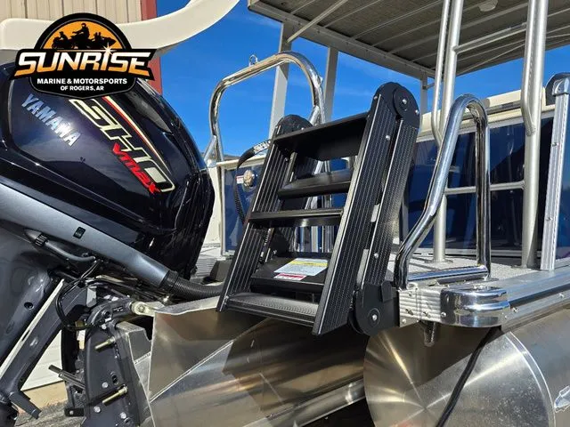 Slide: The Image of Avalon 25' CATALINA ENTERTAINER FUNSHIP 2026 - 28