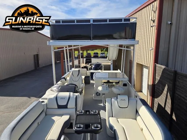 Slide: The Image of Avalon 25' CATALINA ENTERTAINER FUNSHIP 2026 - 32