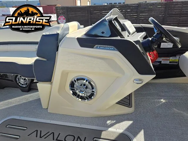 Slide: The Image of Avalon 25' CATALINA ENTERTAINER FUNSHIP 2026 - 7