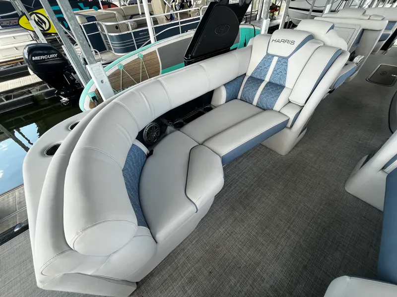 Slide: The Image of Harris 250 GM 2023 - 15