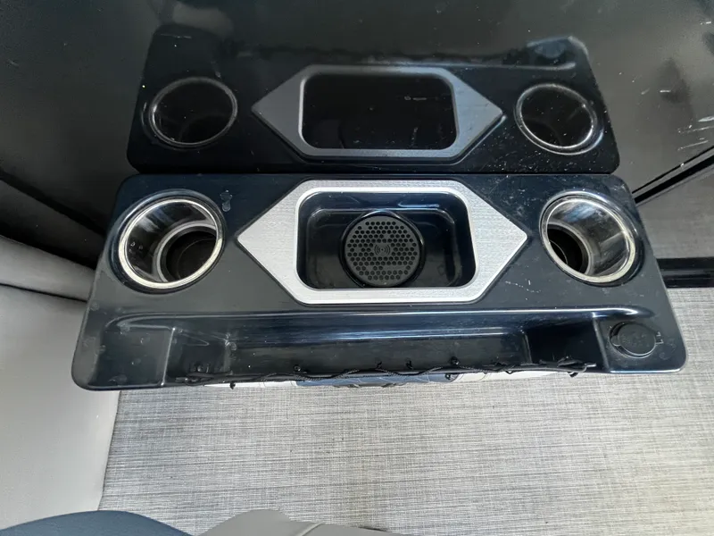 Slide: The Image of Harris 250 GM 2023 - 17