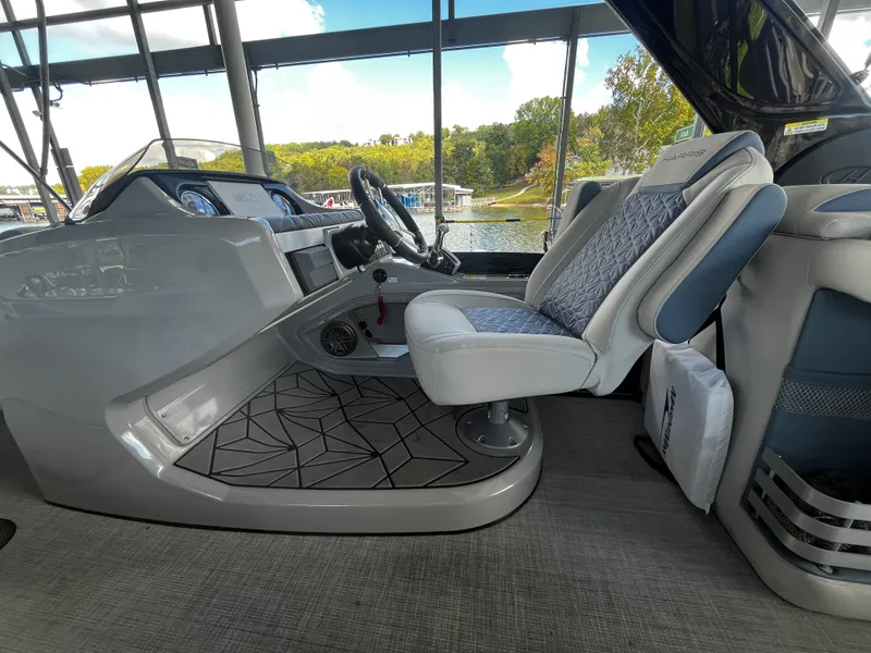 Slide: The Image of Harris 250 GM 2023 - 23