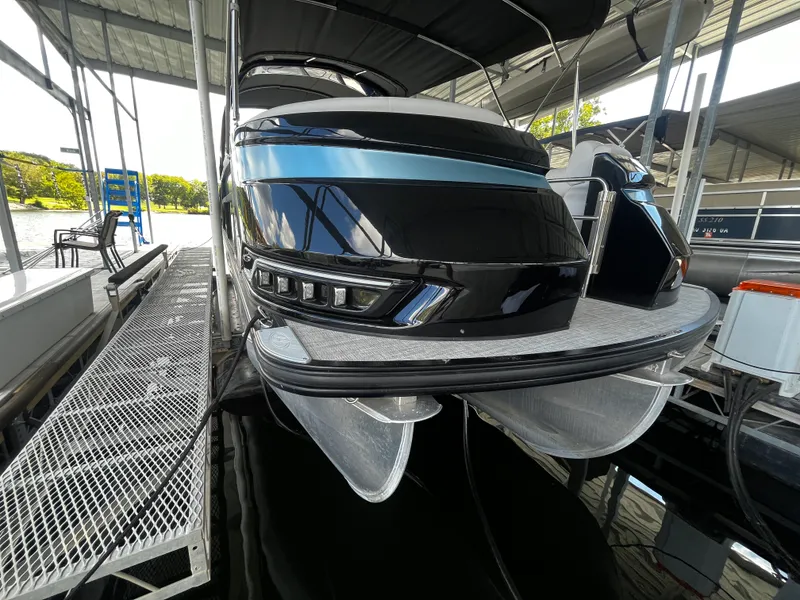 Slide: The Image of Harris 250 GM 2023 - 6