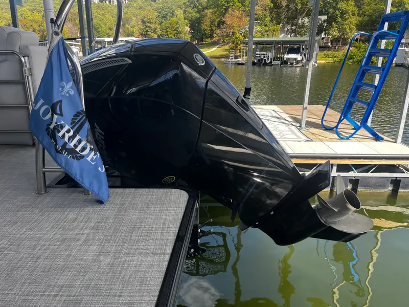 Slide: The Image of Harris 250 GM 2023 - 8