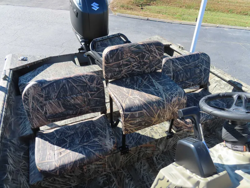 Slide: The Image of SeaArk Shadow 20T (CC) 2026 - 13