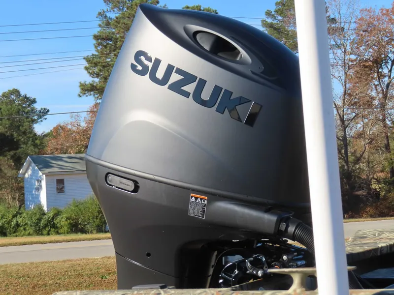 Slide: The Image of SeaArk Shadow 20T (CC) 2026 - 26