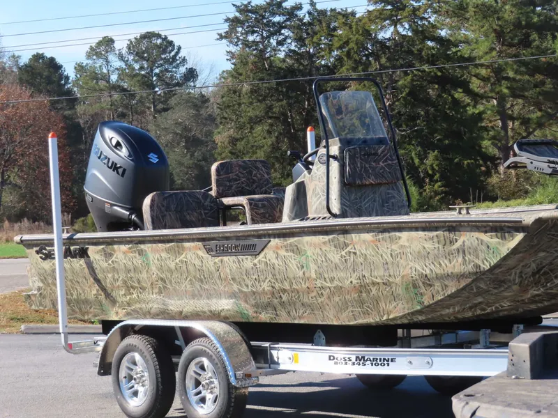 Slide: The Image of SeaArk Shadow 20T (CC) 2026 - 28