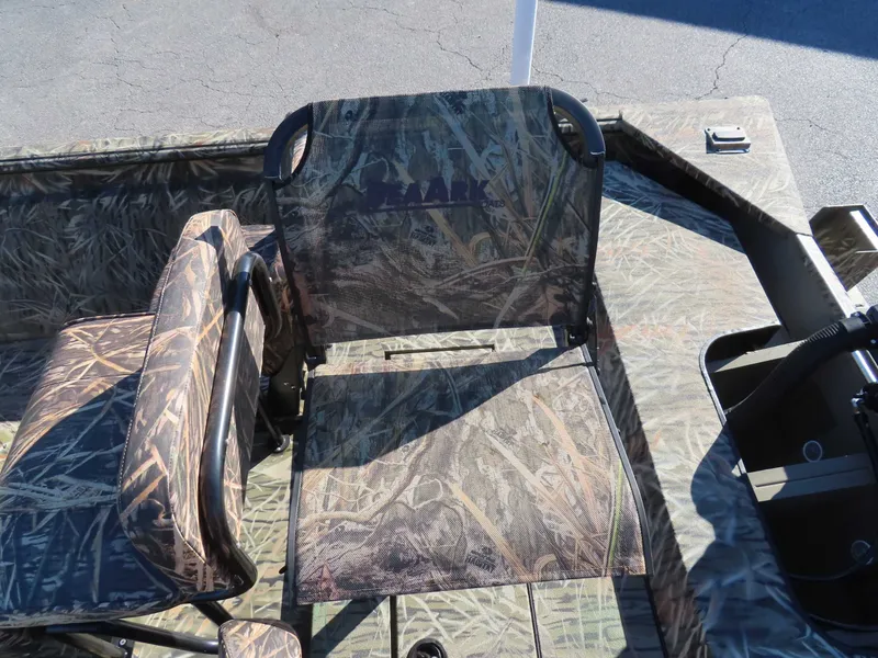 Slide: The Image of SeaArk Shadow 20T CC Suzuki 150 w/trailer 2026 - 21