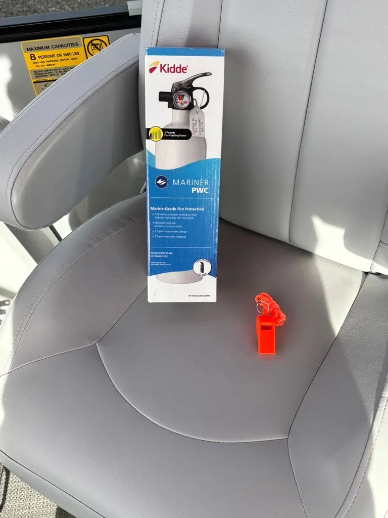 Slide: The Image of Bentley Pontoons LE 180 CR 2022 - 21