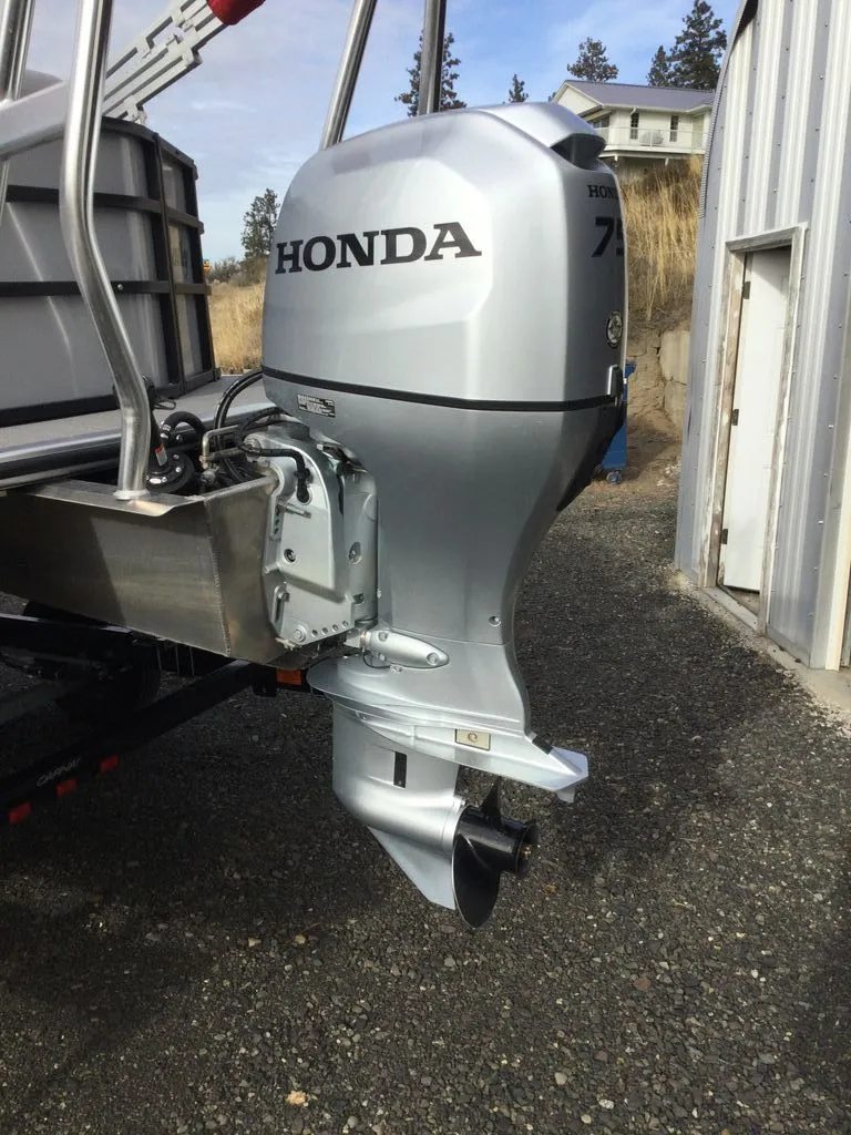 Slide: The Image of Bentley Pontoons LE 180 CR 2022 - 4