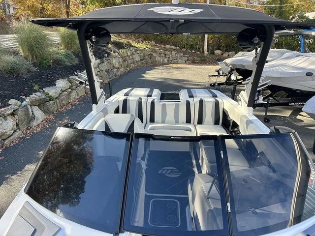 Slide: The Image of Malibu Wakesetter 22 LSV 2024 - 11