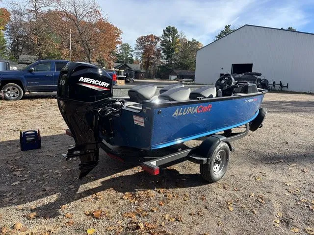 Slide: The Image of Alumacraft Classic 165 Side Console 2026 - 6