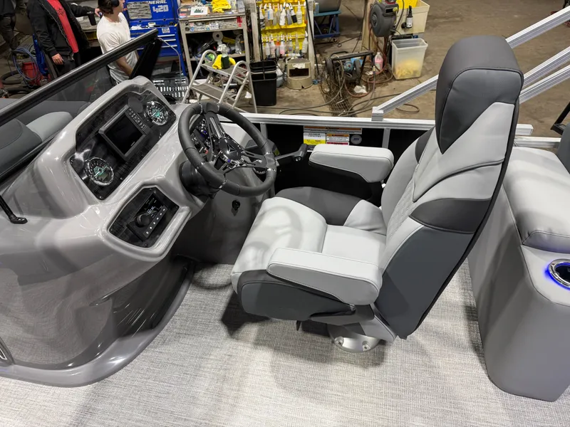 Slide: The Image of Tahoe LTZ 2385 Elite Windshield Tritoon & Honda 4-Stroke EFI 2026 - 11