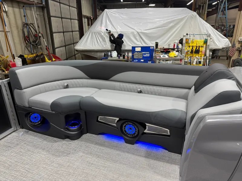 Slide: The Image of Tahoe LTZ 2385 Elite Windshield Tritoon & Honda 4-Stroke EFI 2026 - 29