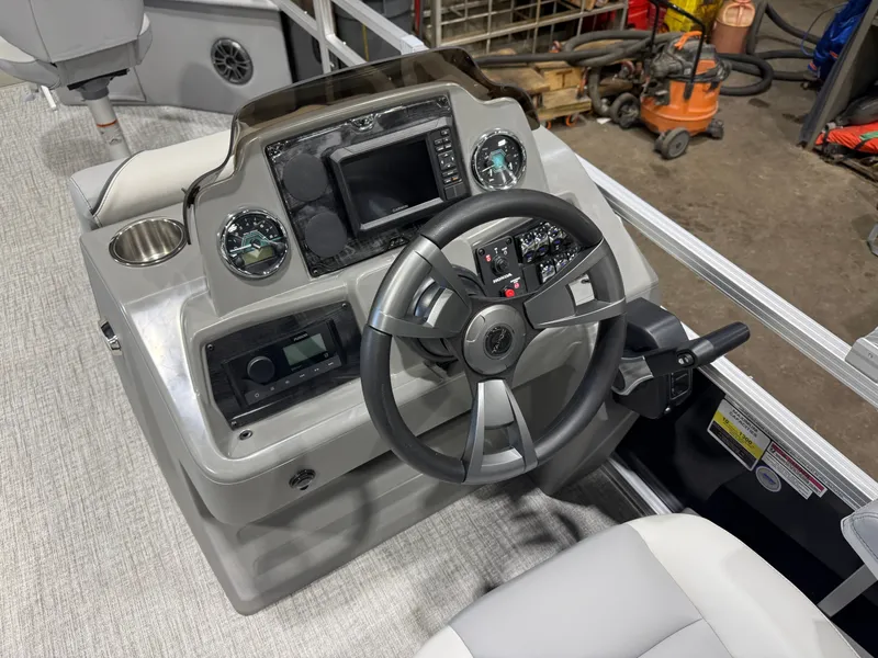 Slide: The Image of Tahoe Sport 2185 Quad Fish & Honda 4-Stroke EFI 2026 - 14