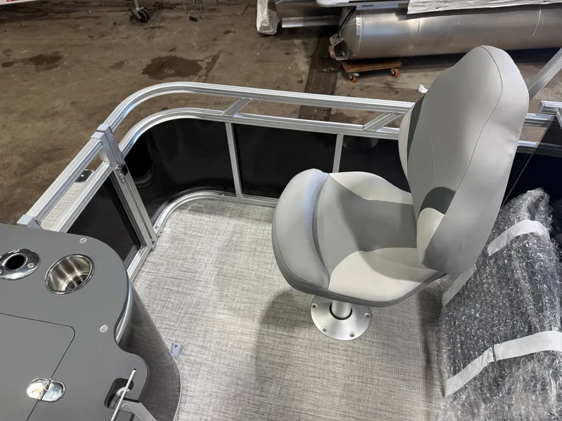 Slide: The Image of Tahoe Sport 2185 Quad Fish & Honda 4-Stroke EFI 2026 - 20