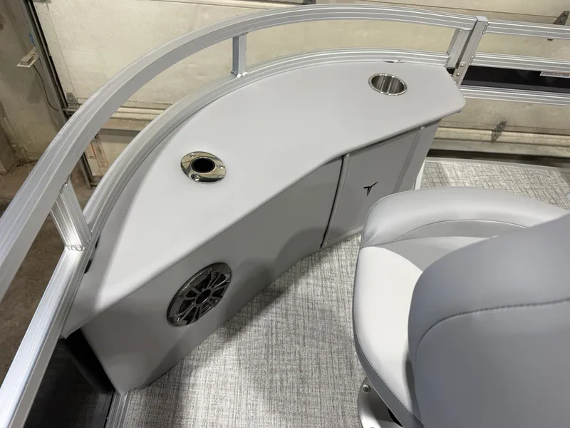 Slide: The Image of Tahoe Sport 2185 Quad Fish & Honda 4-Stroke EFI 2026 - 29