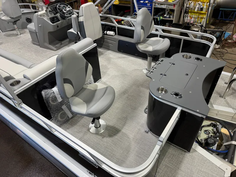 Slide: The Image of Tahoe Sport 2185 Quad Fish & Honda 4-Stroke EFI 2026 - 4