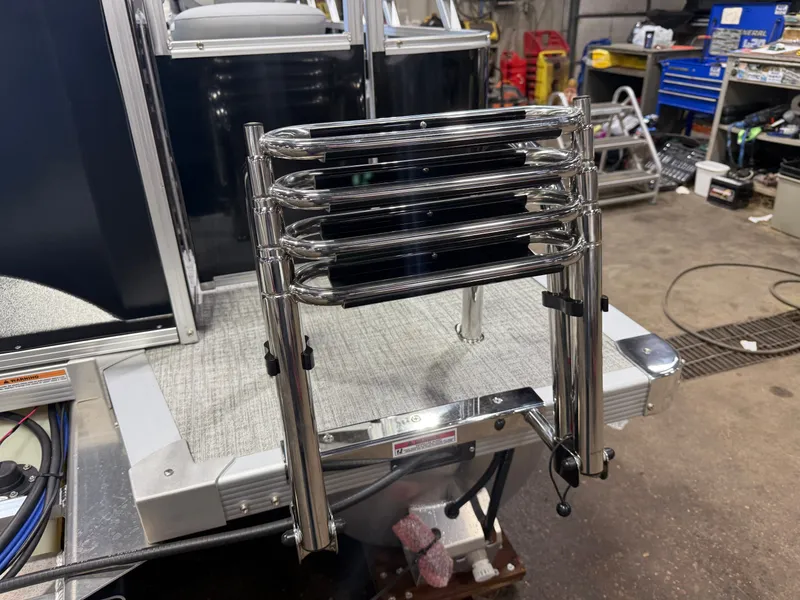 Slide: The Image of Tahoe Sport 2185 Quad Fish & Honda 4-Stroke EFI 2026 - 43