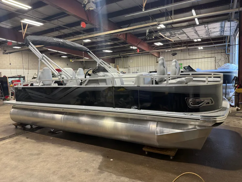 Slide: The Image of Tahoe Sport 2185 Quad Fish & Honda 4-Stroke EFI 2026 - 46