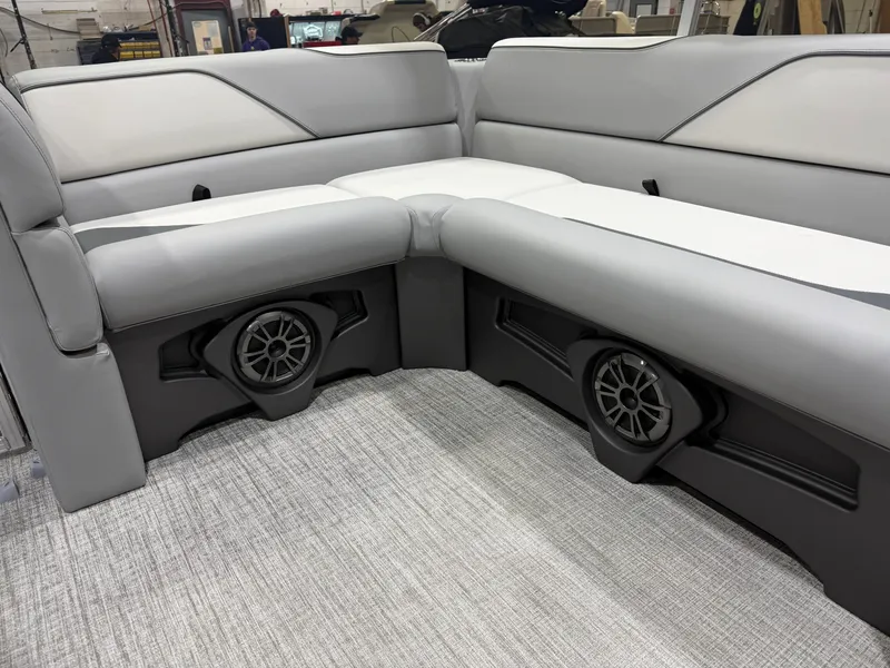 Slide: The Image of Tahoe Sport 1980 Cruise & Honda 4-Stroke EFI 2026 - 21