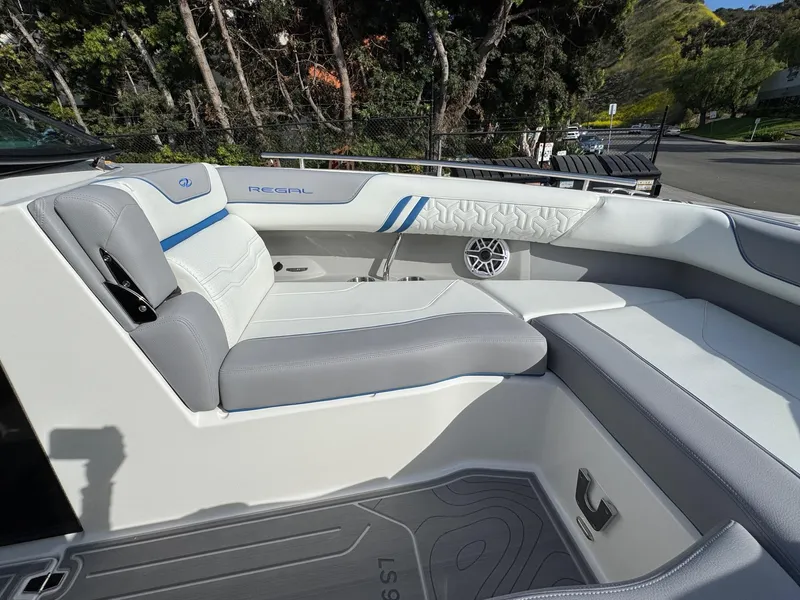 Slide: The Image of Regal LS9 Surf 2025 - 105