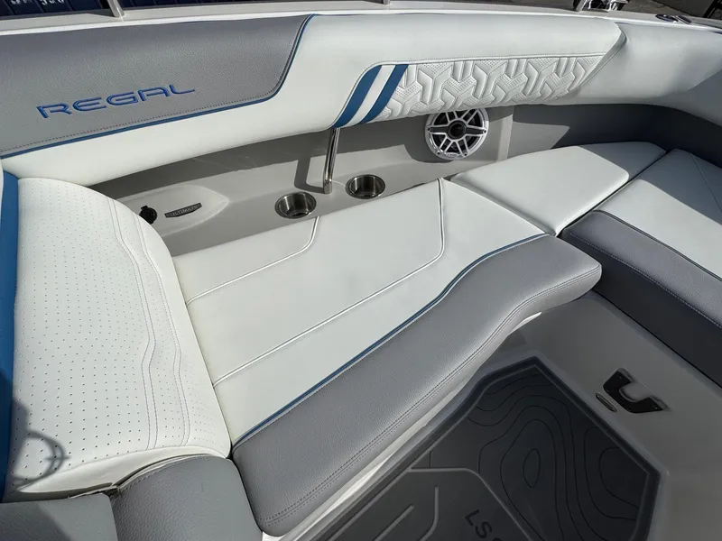 Slide: The Image of Regal LS9 Surf 2025 - 107