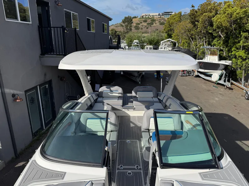 Slide: The Image of Regal LS9 Surf 2025 - 115