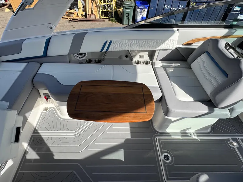 Slide: The Image of Regal LS9 Surf 2025 - 64