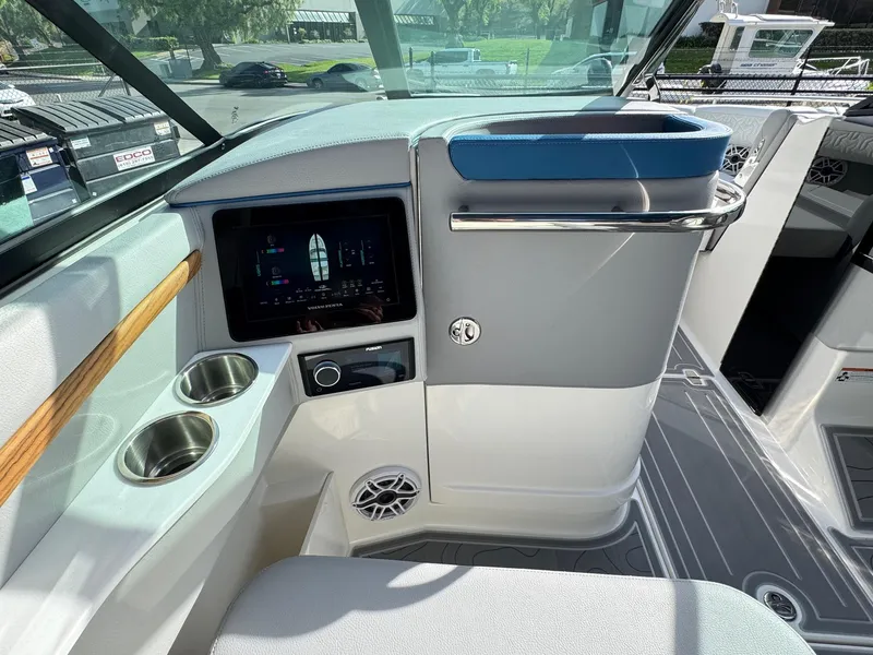 Slide: The Image of Regal LS9 Surf 2025 - 68