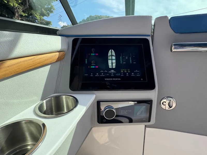 Slide: The Image of Regal LS9 Surf 2025 - 70