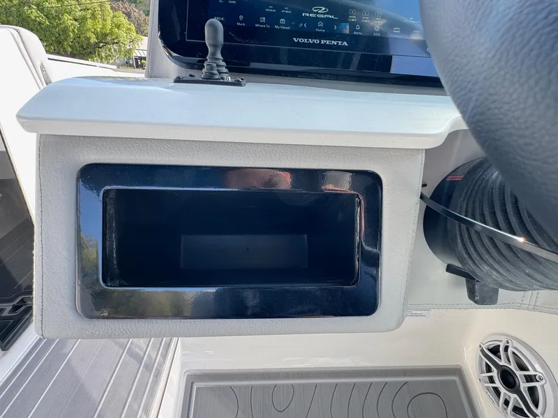 Slide: The Image of Regal LS9 Surf 2025 - 83