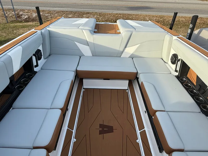 Slide: The Image of Axis T250 2026 - 14