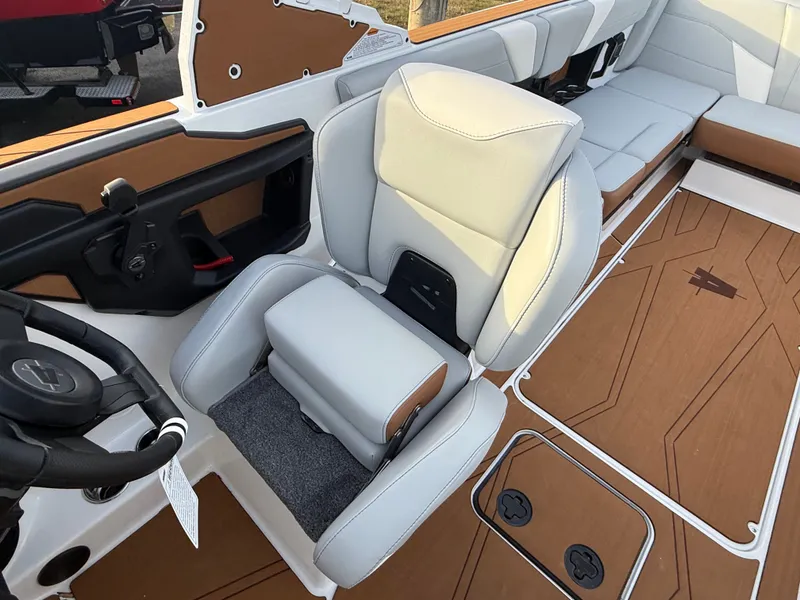 Slide: The Image of Axis T250 2026 - 20