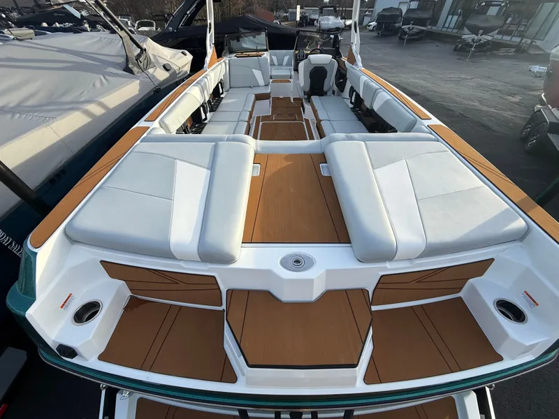 Slide: The Image of Axis T250 2026 - 9